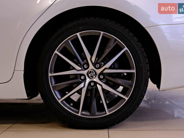 Тойота Камри 2021 в Одессе на Automoto.ua Белый Тойота Камри, объемом двигателя 2.5 л и пробегом 46 тыс. км за 29900 $, фото 19 на Automoto.ua