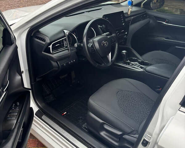 Белый Тойота Камри, объемом двигателя 2.5 л и пробегом 97 тыс. км за 24300 $, фото 17 на Automoto.ua