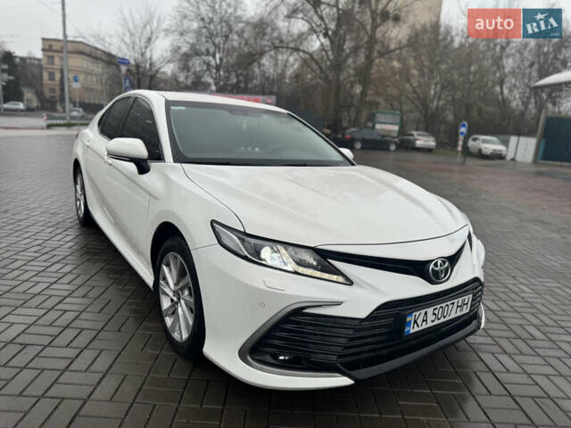 Белый Тойота Камри, объемом двигателя 2.49 л и пробегом 93 тыс. км за 26555 $, фото 33 на Automoto.ua