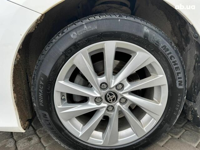 Белый Тойота Камри, объемом двигателя 2.5 л и пробегом 190 тыс. км за 23190 $, фото 28 на Automoto.ua