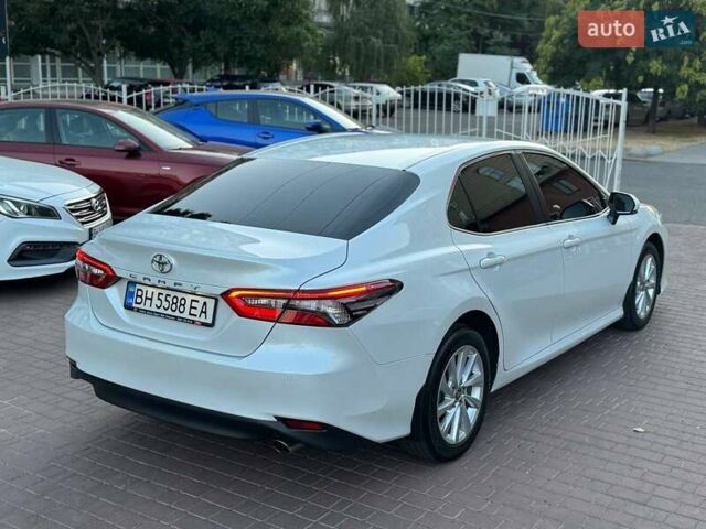 Белый Тойота Камри, объемом двигателя 2.49 л и пробегом 123 тыс. км за 23000 $, фото 6 на Automoto.ua