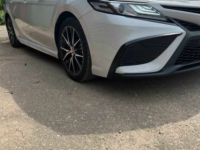 Білий Тойота Камрі, об'ємом двигуна 2.4 л та пробігом 70 тис. км за 23000 $, фото 6 на Automoto.ua