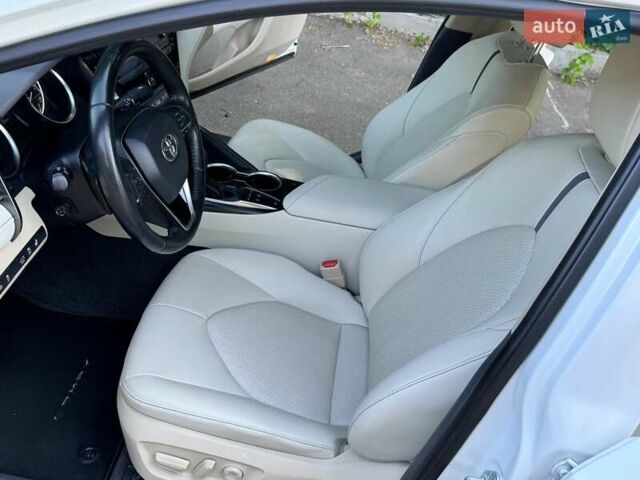 Білий Тойота Камрі, об'ємом двигуна 2.49 л та пробігом 98 тис. км за 31999 $, фото 20 на Automoto.ua