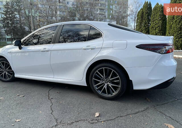 Белый Тойота Камри, объемом двигателя 2.49 л и пробегом 114 тыс. км за 23500 $, фото 10 на Automoto.ua