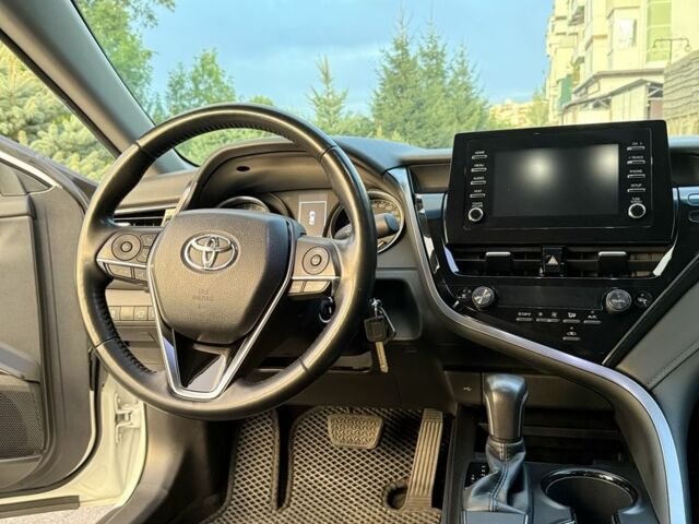 Білий Тойота Камрі, об'ємом двигуна 2.5 л та пробігом 80 тис. км за 27000 $, фото 6 на Automoto.ua