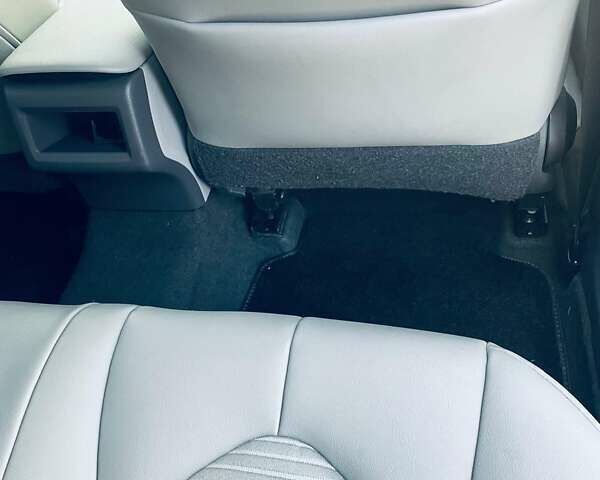 Белый Тойота Камри, объемом двигателя 2.49 л и пробегом 114 тыс. км за 24800 $, фото 24 на Automoto.ua