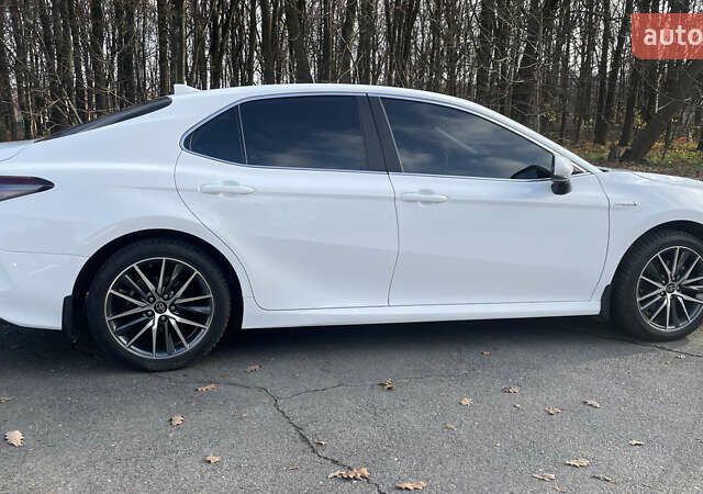 Белый Тойота Камри, объемом двигателя 2.49 л и пробегом 114 тыс. км за 23500 $, фото 28 на Automoto.ua