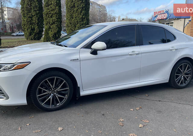 Белый Тойота Камри, объемом двигателя 2.49 л и пробегом 114 тыс. км за 23500 $, фото 6 на Automoto.ua