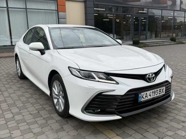 Тойота Камри 2021 в Хмельницком на Automoto.ua Белый Тойота Камри, объемом двигателя 2.5 л и пробегом 68 тыс. км за 22900 $, фото 1 на Automoto.ua