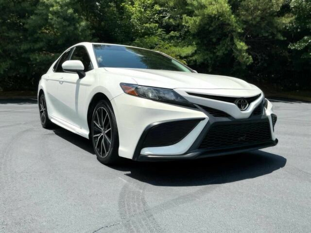 Белый Тойота Камри, объемом двигателя 2.5 л и пробегом 23 тыс. км за 8200 $, фото 2 на Automoto.ua