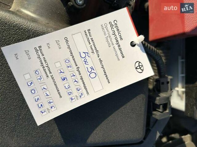 Белый Тойота Камри, объемом двигателя 2.49 л и пробегом 15 тыс. км за 37000 $, фото 35 на Automoto.ua