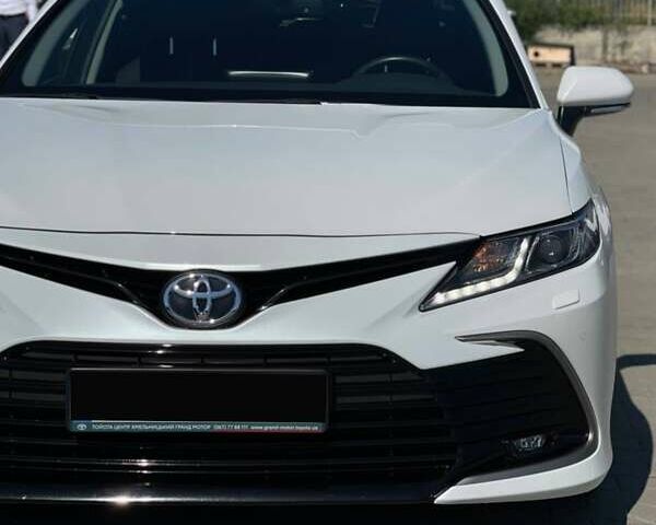 Білий Тойота Камрі, об'ємом двигуна 2.49 л та пробігом 19 тис. км за 29000 $, фото 2 на Automoto.ua