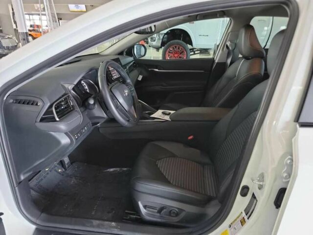 Белый Тойота Камри, объемом двигателя 2.5 л и пробегом 12 тыс. км за 10500 $, фото 6 на Automoto.ua