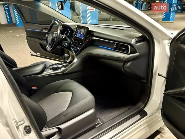 Білий Тойота Камрі, об'ємом двигуна 2.49 л та пробігом 74 тис. км за 28950 $, фото 19 на Automoto.ua