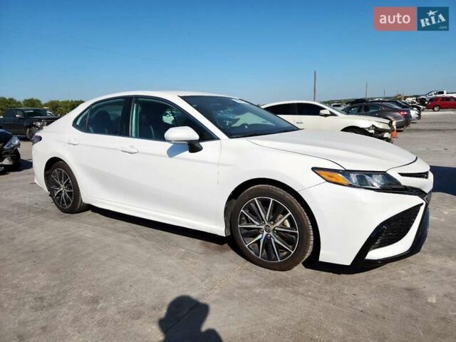 Белый Тойота Камри, объемом двигателя 2.5 л и пробегом 95 тыс. км за 8500 $, фото 3 на Automoto.ua