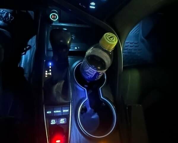 Білий Тойота Камрі, об'ємом двигуна 2.49 л та пробігом 128 тис. км за 29999 $, фото 5 на Automoto.ua