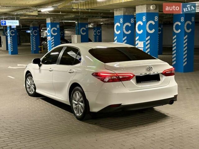 Білий Тойота Камрі, об'ємом двигуна 2.49 л та пробігом 74 тис. км за 28950 $, фото 2 на Automoto.ua