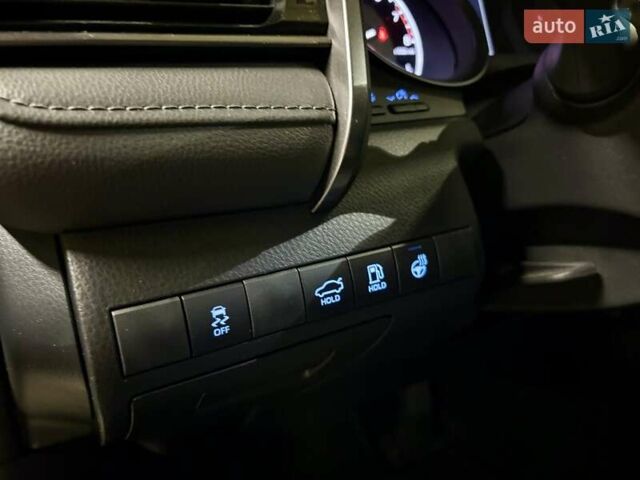 Білий Тойота Камрі, об'ємом двигуна 2.49 л та пробігом 74 тис. км за 28950 $, фото 31 на Automoto.ua
