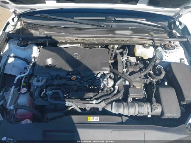 Белый Тойота Камри, объемом двигателя 2.5 л и пробегом 47 тыс. км за 9300 $, фото 5 на Automoto.ua