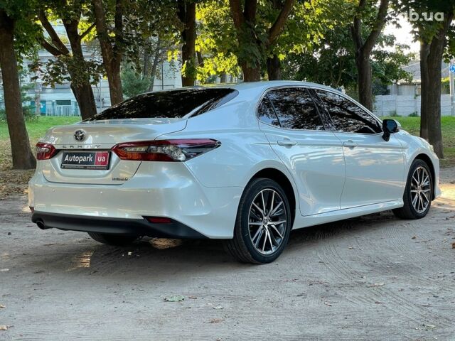 Тойота Камрі 2022 у Києві на Automoto.ua Білий Тойота Камрі, об'ємом двигуна 2.5 л та пробігом 51 тис. км за 39590 $, фото 8 на Automoto.ua