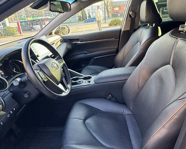 Белый Тойота Камри, объемом двигателя 2.49 л и пробегом 95 тыс. км за 32000 $, фото 9 на Automoto.ua