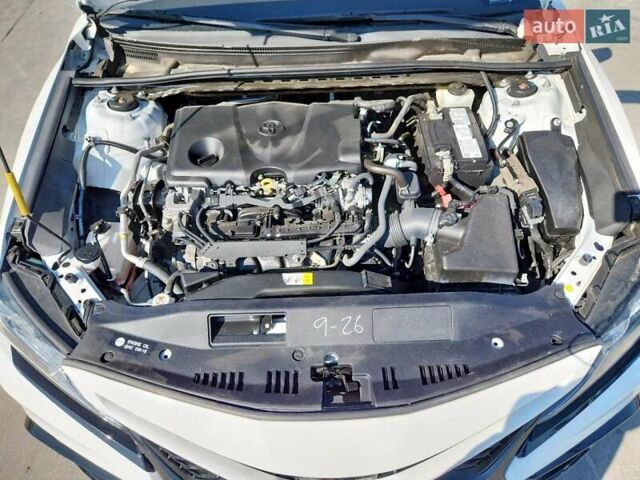 Белый Тойота Камри, объемом двигателя 2.5 л и пробегом 95 тыс. км за 8500 $, фото 10 на Automoto.ua