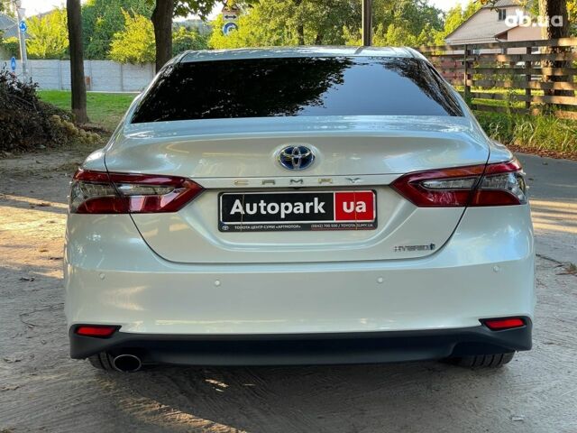 Тойота Камрі 2022 у Києві на Automoto.ua Білий Тойота Камрі, об'ємом двигуна 2.5 л та пробігом 51 тис. км за 39590 $, фото 10 на Automoto.ua