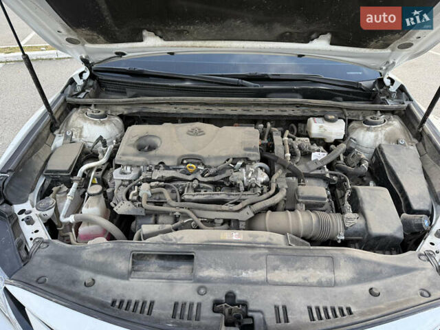 Белый Тойота Камри, объемом двигателя 2.5 л и пробегом 52 тыс. км за 39000 $, фото 38 на Automoto.ua