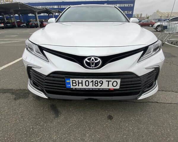 Белый Тойота Камри, объемом двигателя 2.49 л и пробегом 29 тыс. км за 31500 $, фото 8 на Automoto.ua
