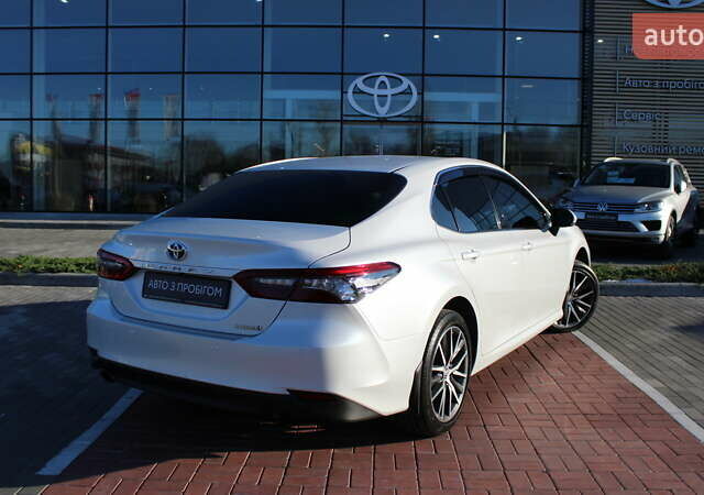 Белый Тойота Камри, объемом двигателя 2.49 л и пробегом 23 тыс. км за 39500 $, фото 16 на Automoto.ua