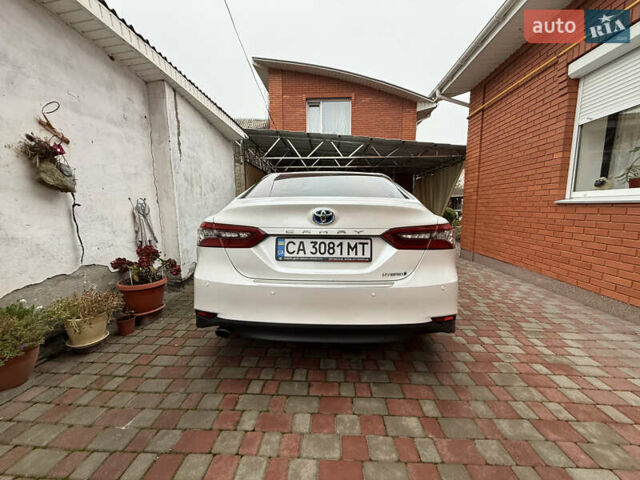 Белый Тойота Камри, объемом двигателя 2.49 л и пробегом 22 тыс. км за 41000 $, фото 4 на Automoto.ua
