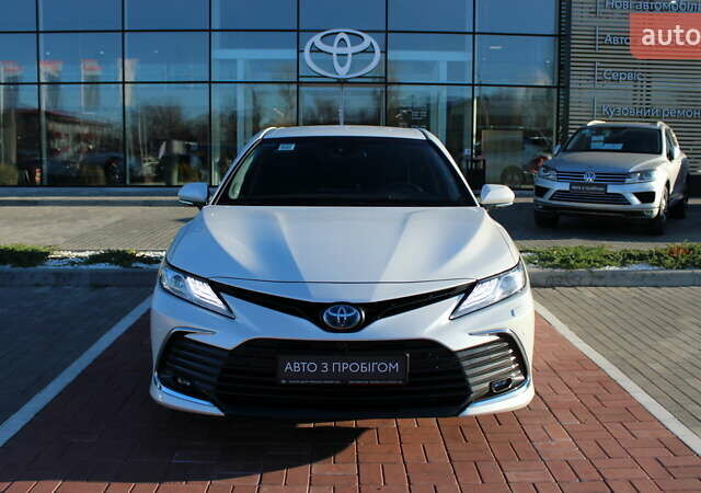 Белый Тойота Камри, объемом двигателя 2.49 л и пробегом 23 тыс. км за 39500 $, фото 11 на Automoto.ua