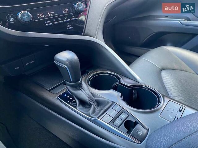 Белый Тойота Камри, объемом двигателя 2.49 л и пробегом 60 тыс. км за 35400 $, фото 15 на Automoto.ua