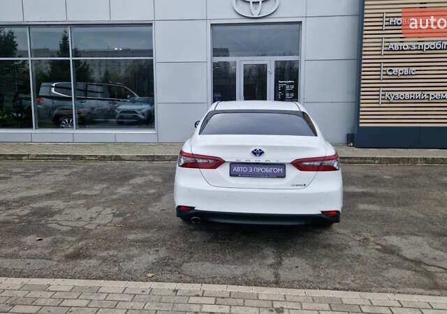 Білий Тойота Камрі, об'ємом двигуна 2.49 л та пробігом 30 тис. км за 34449 $, фото 3 на Automoto.ua