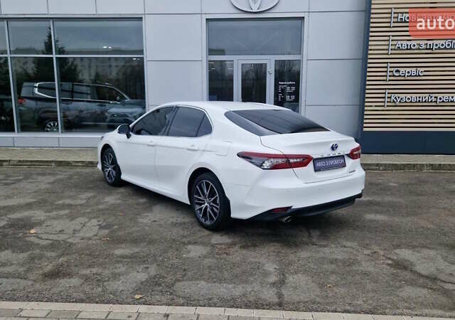 Білий Тойота Камрі, об'ємом двигуна 2.49 л та пробігом 30 тис. км за 34449 $, фото 1 на Automoto.ua