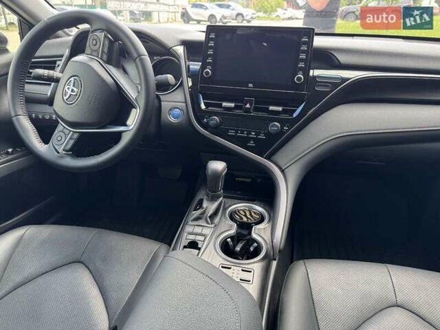 Белый Тойота Камри, объемом двигателя 2.49 л и пробегом 19 тыс. км за 41000 $, фото 7 на Automoto.ua