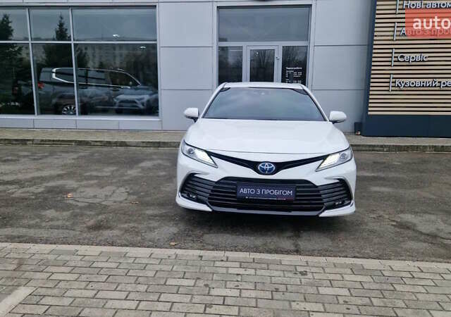 Білий Тойота Камрі, об'ємом двигуна 2.49 л та пробігом 30 тис. км за 34449 $, фото 4 на Automoto.ua