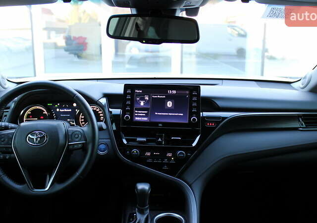 Белый Тойота Камри, объемом двигателя 2.49 л и пробегом 23 тыс. км за 39500 $, фото 6 на Automoto.ua