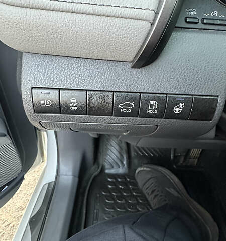 Білий Тойота Камрі, об'ємом двигуна 2.49 л та пробігом 59 тис. км за 37000 $, фото 11 на Automoto.ua