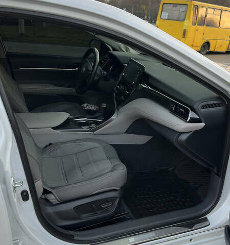 Білий Тойота Камрі, об'ємом двигуна 2.49 л та пробігом 59 тис. км за 37000 $, фото 7 на Automoto.ua