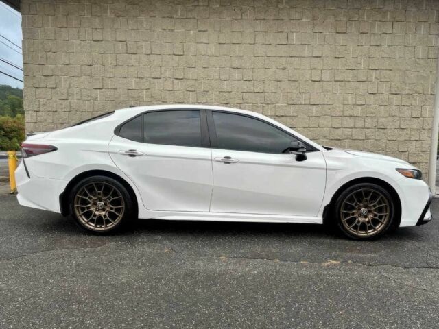 Белый Тойота Камри, объемом двигателя 2 л и пробегом 21 тыс. км за 22000 $, фото 2 на Automoto.ua