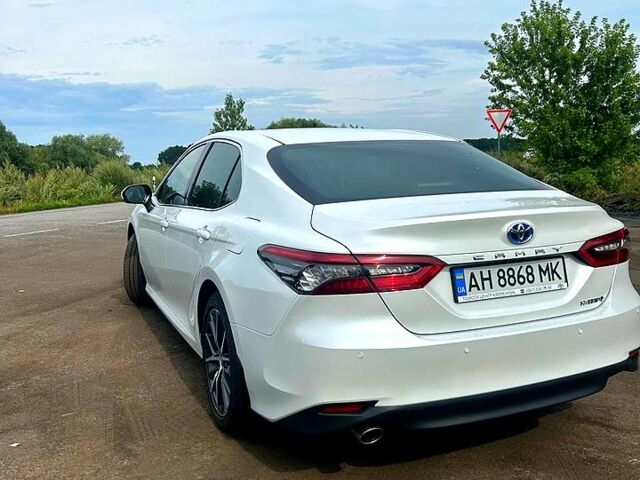 Білий Тойота Камрі, об'ємом двигуна 2.5 л та пробігом 30 тис. км за 40700 $, фото 2 на Automoto.ua
