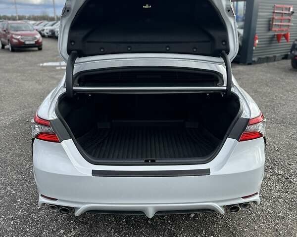 Білий Тойота Камрі, об'ємом двигуна 2.49 л та пробігом 24 тис. км за 36000 $, фото 15 на Automoto.ua