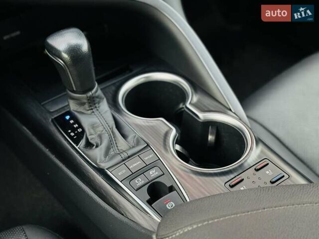 Білий Тойота Камрі, об'ємом двигуна 2.49 л та пробігом 54 тис. км за 38516 $, фото 16 на Automoto.ua