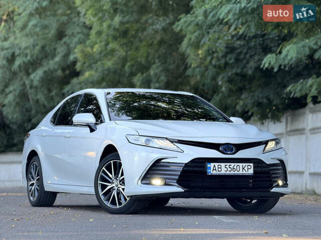 Белый Тойота Камри, объемом двигателя 2.49 л и пробегом 26 тыс. км за 39500 $, фото 24 на Automoto.ua