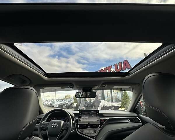 Білий Тойота Камрі, об'ємом двигуна 2.49 л та пробігом 24 тис. км за 33999 $, фото 30 на Automoto.ua