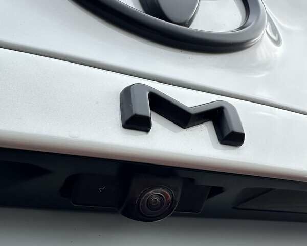 Білий Тойота Камрі, об'ємом двигуна 2.49 л та пробігом 24 тис. км за 33999 $, фото 12 на Automoto.ua