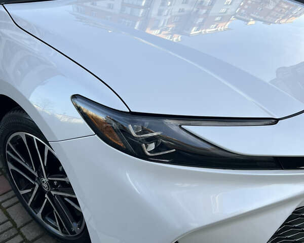 Белый Тойота Камри, объемом двигателя 2.5 л и пробегом 10 тыс. км за 41500 $, фото 22 на Automoto.ua