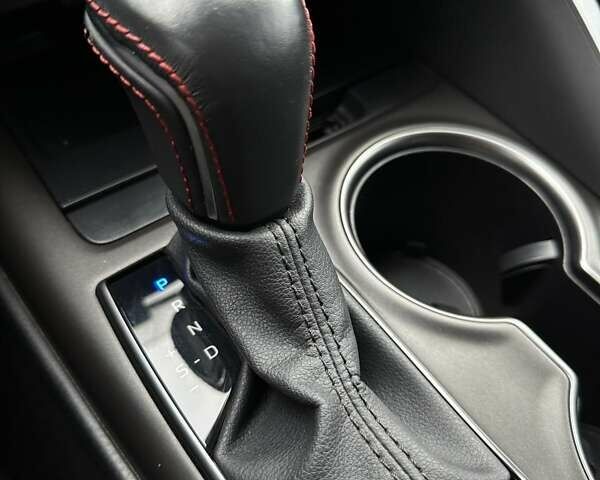 Білий Тойота Камрі, об'ємом двигуна 2.49 л та пробігом 24 тис. км за 33999 $, фото 22 на Automoto.ua