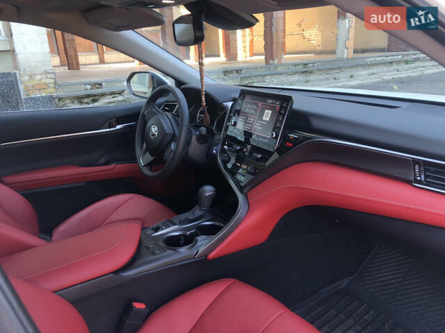 Білий Тойота Камрі, об'ємом двигуна 2.5 л та пробігом 2 тис. км за 44000 $, фото 20 на Automoto.ua